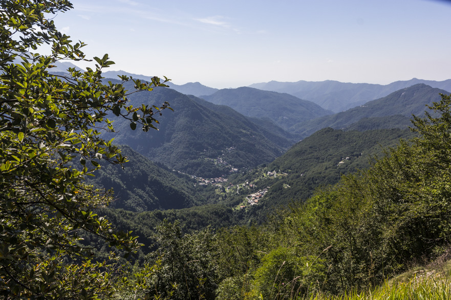Lago delle Lame – Genova: Über den Passo di Scolina ans Meer