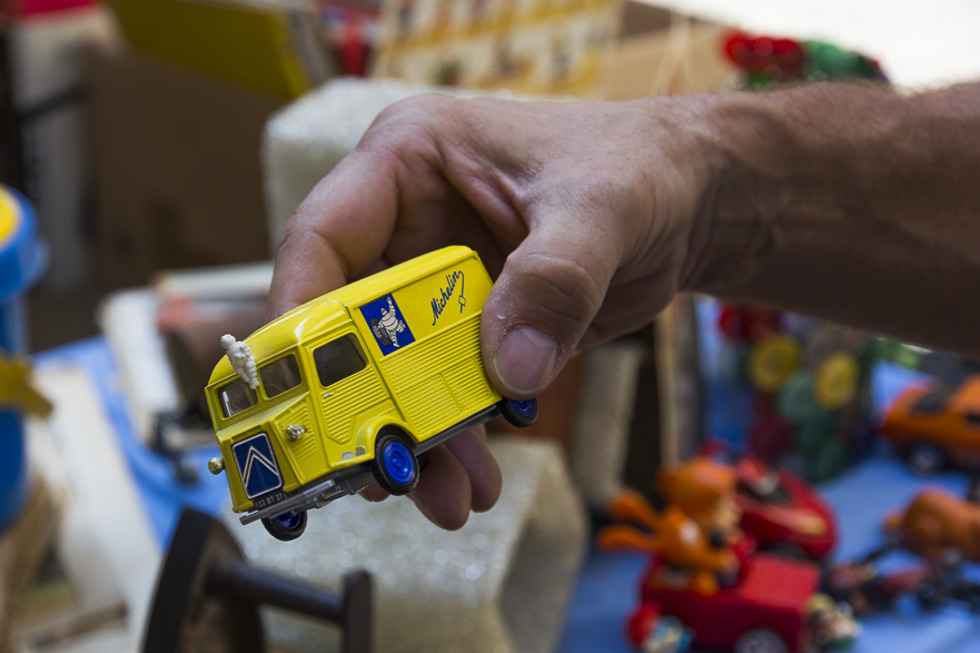 Place Carnot – Lebensmittel, Textilien, Antiquitäten, Hundemarkt
