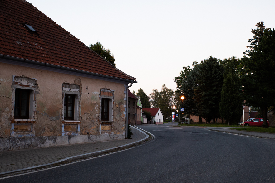 Stimmung in Nová Bystřice am Abend