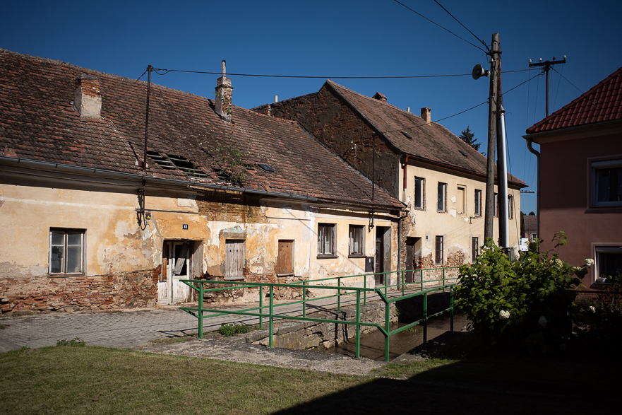 Hauptplatz von Drosendorf mit Prangersäule